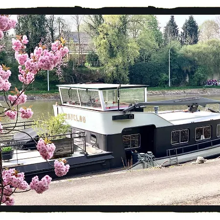 Péniche Rayclau * Ronquieres